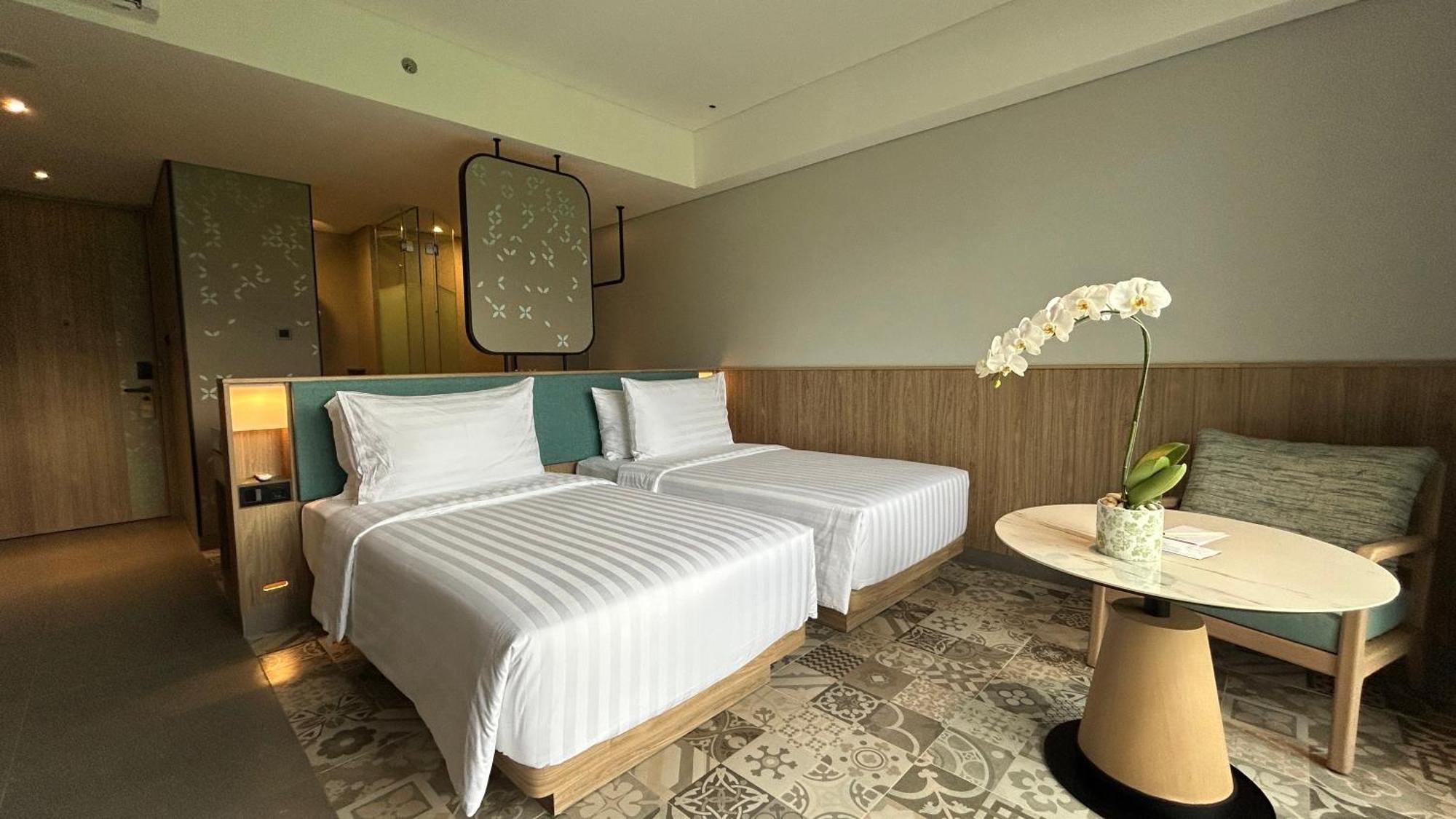 Hotel Santika Garut Exterior photo