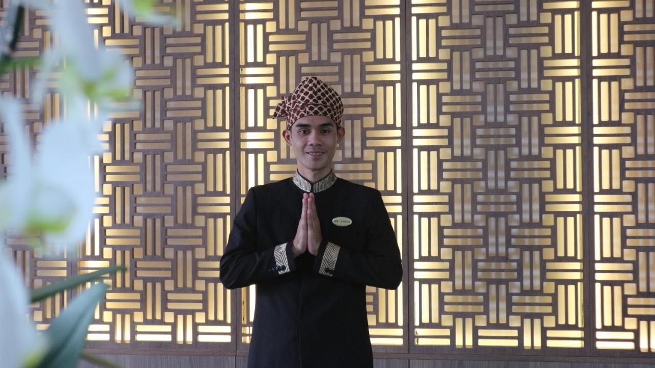 Hotel Santika Garut Exterior photo