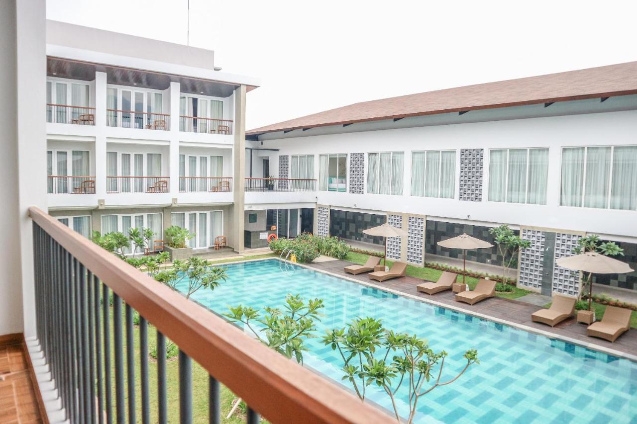 Hotel Santika Garut Exterior photo